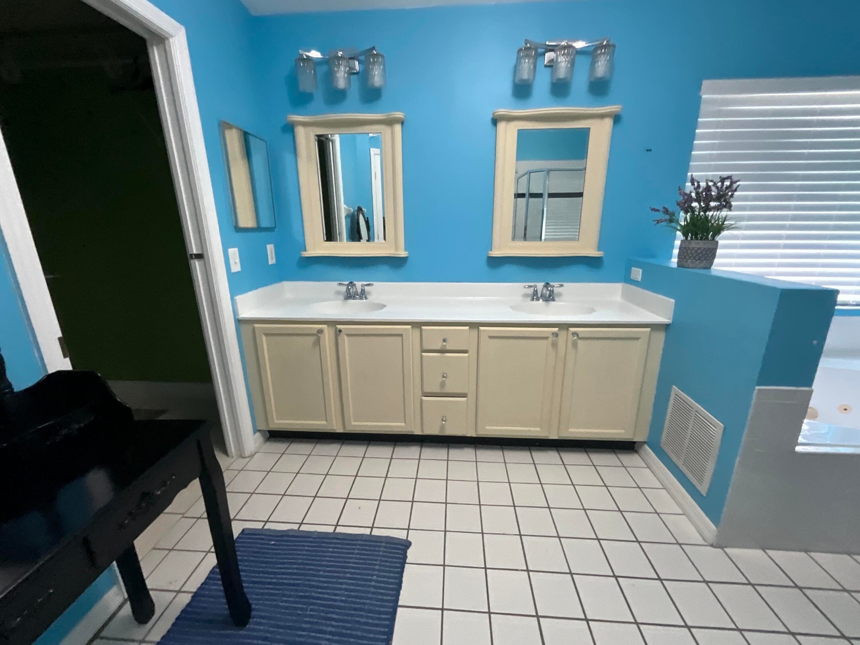 315 SW Dwight Avenue, Port St. Lucie, FL 34983 10