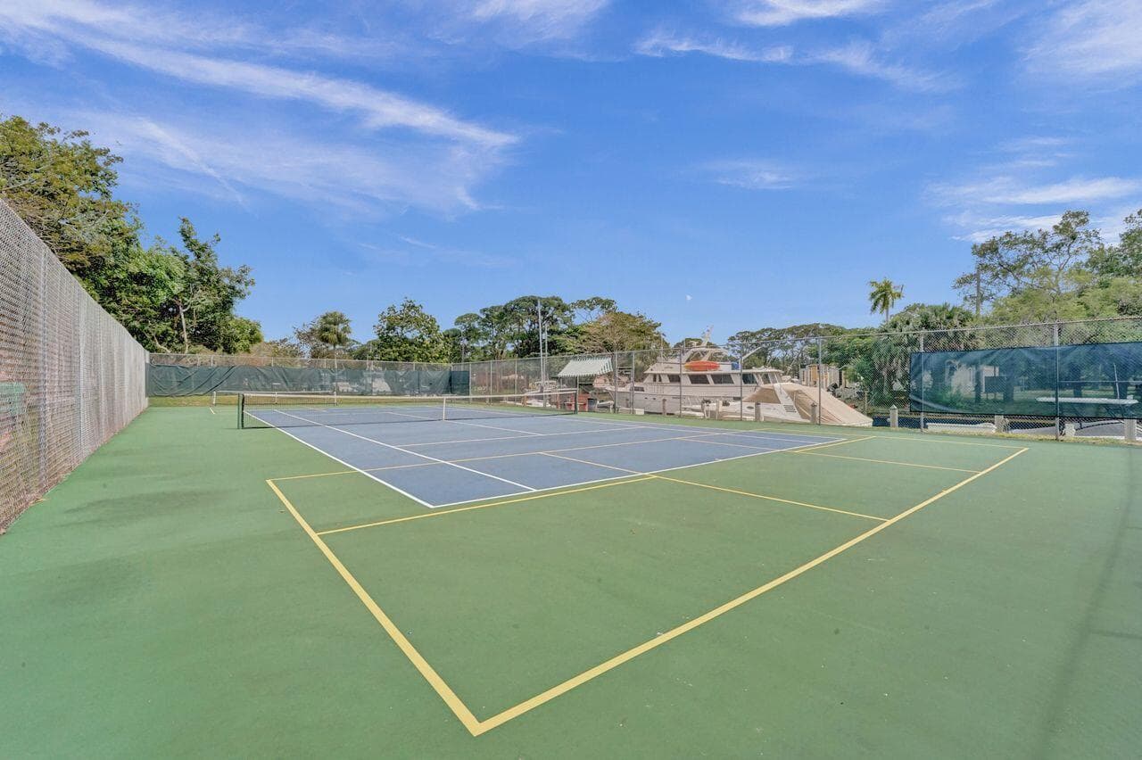 1000 RIVER REACH Drive 321, Fort Lauderdale, FL 33315 40