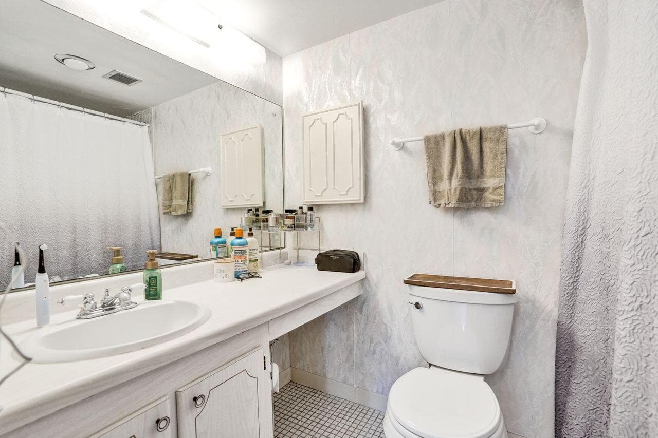 1000 RIVER REACH Drive 321, Fort Lauderdale, FL 33315 15