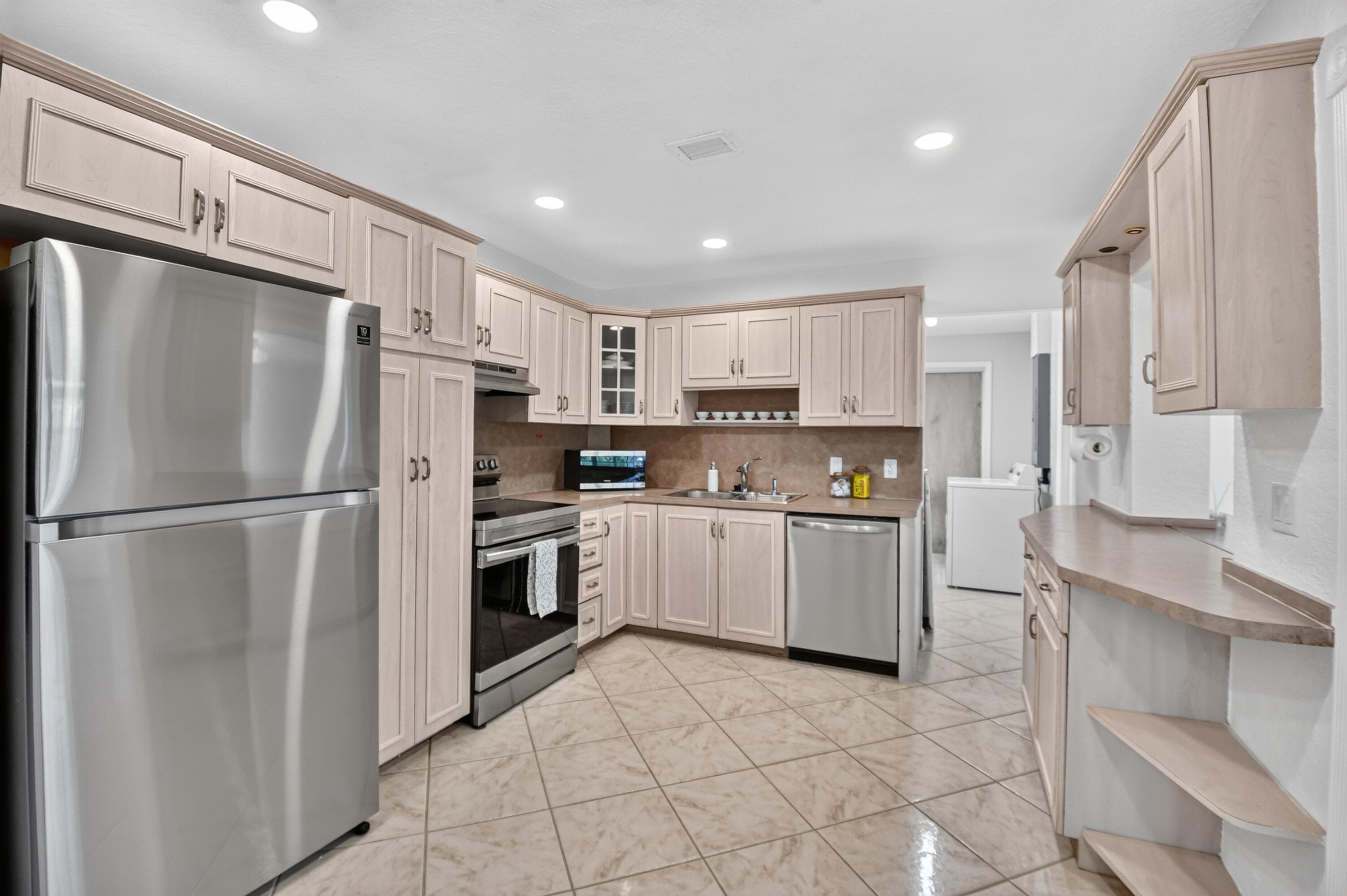1826 16TH Avenue N, Lake Worth Beach, FL 33460 8
