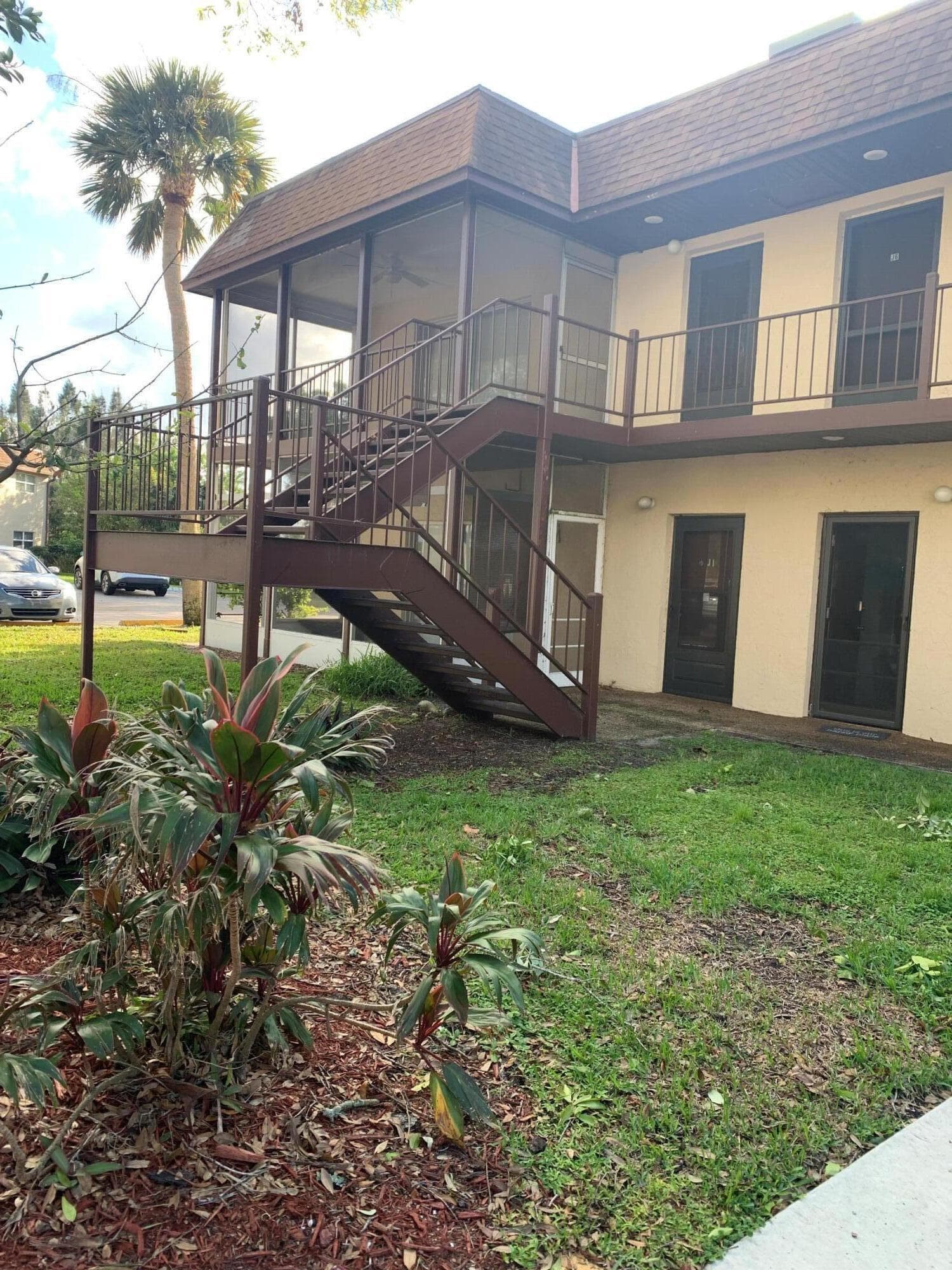 3124 US Highway 441 SE J1, Okeechobee, FL 34974 3