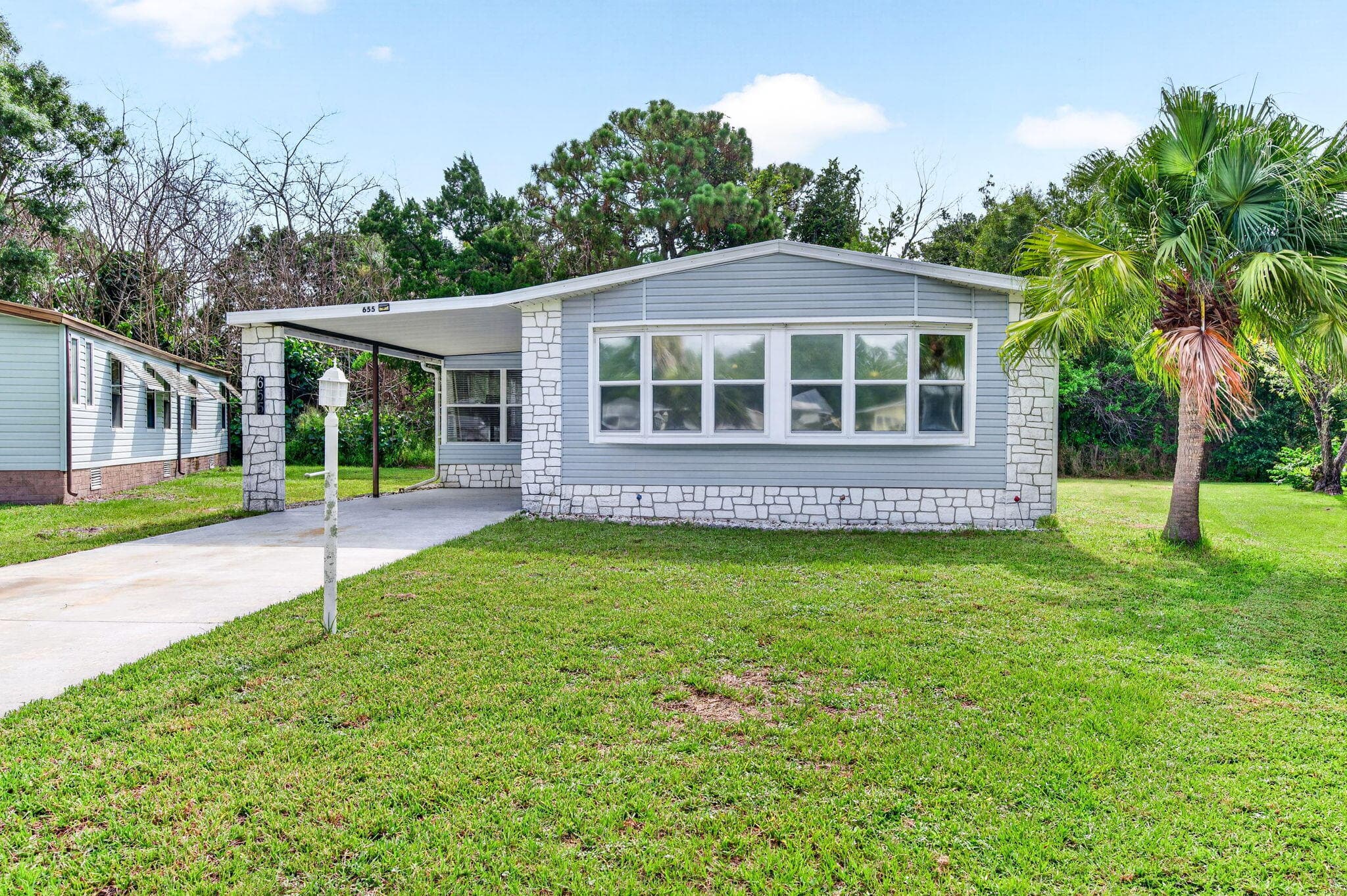 655 W Marlin Circle, Micco, FL 32976
