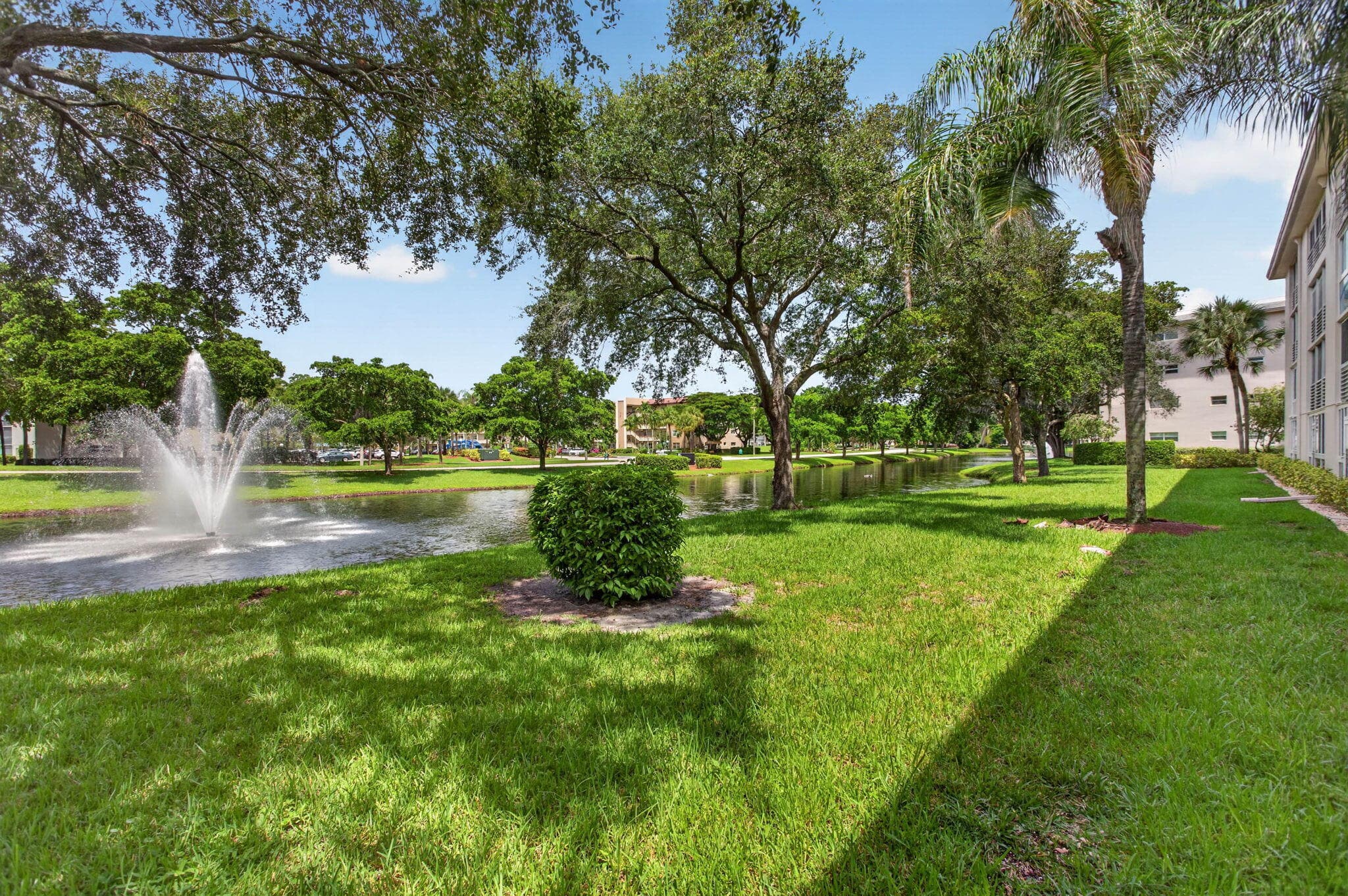 2006 GRANADA Drive J1, Coconut Creek, FL 33066 28