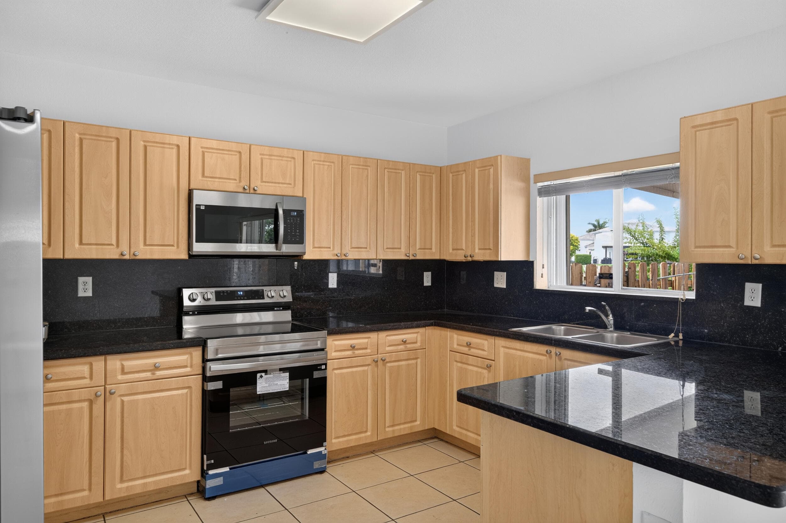 5732 SW 162nd Pass 5732, Miami, FL 33193 14
