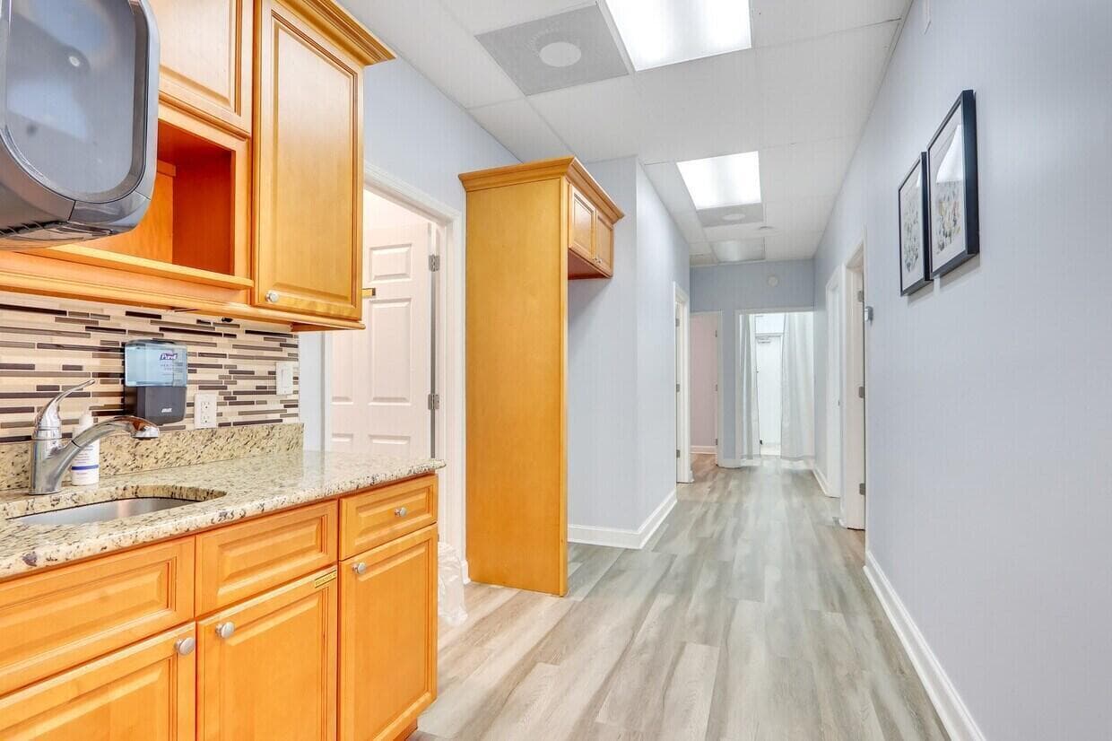 1405 SE Goldtree Drive, Port St. Lucie, FL 37