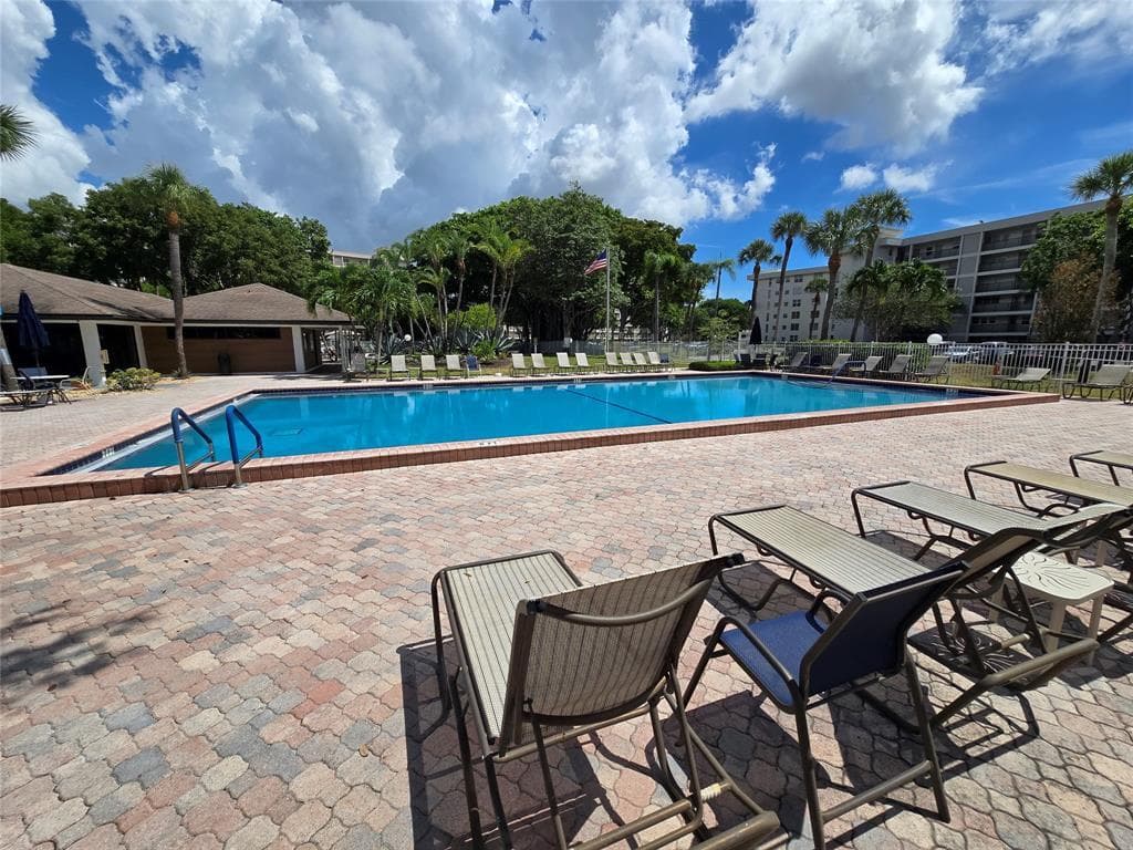 3001 S Course Drive 406, Pompano Beach, FL 33069 17