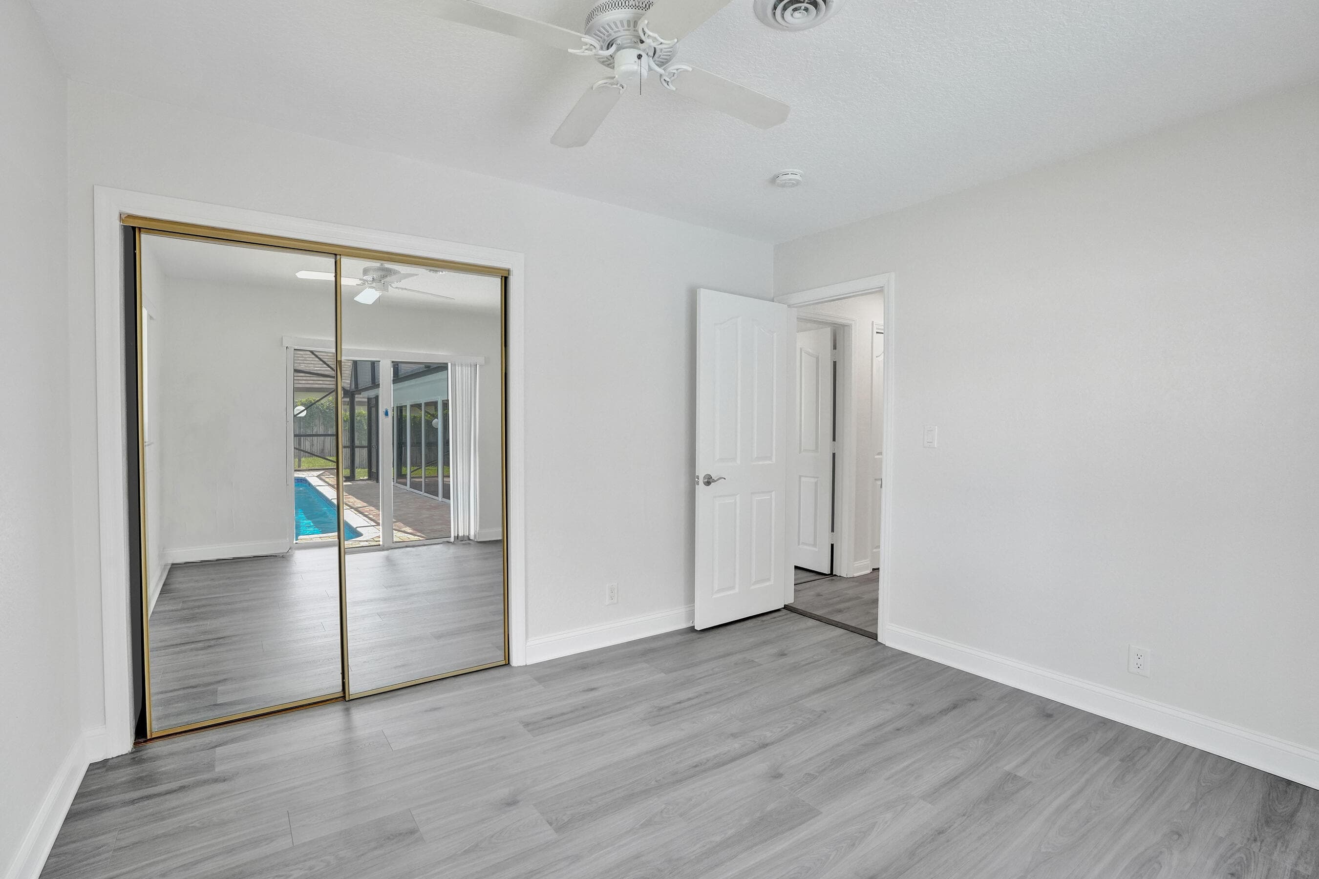 4755 NE 23rd Avenue, Fort Lauderdale, FL 33308 40