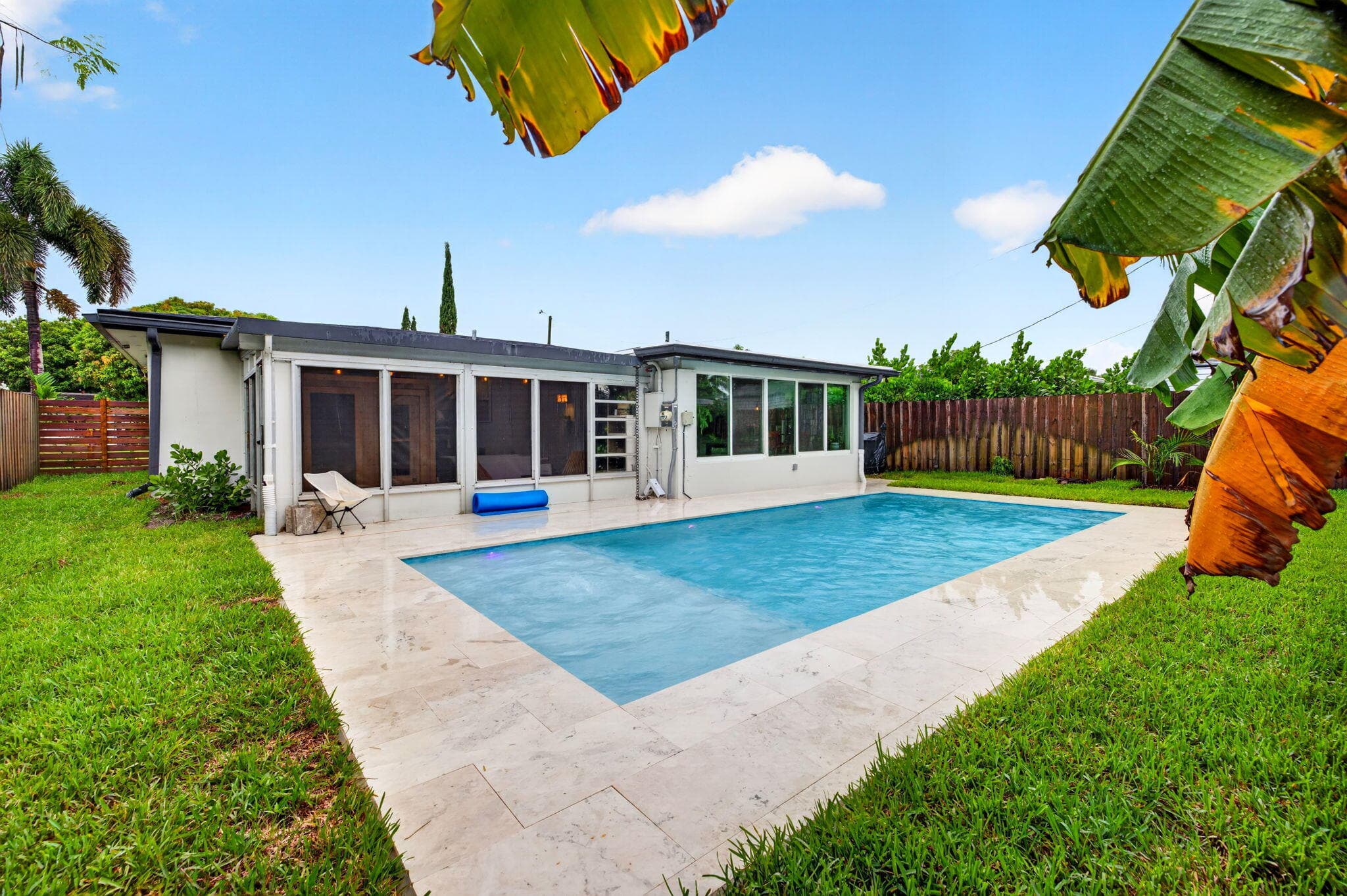 4670 NE 4TH Avenue, Oakland Park, FL 33334 5