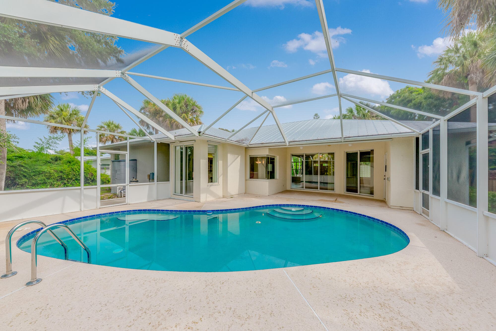 612 SE 6TH Street, Stuart, FL 34994 36