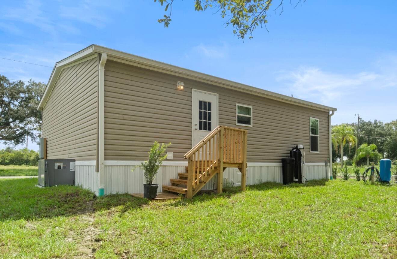 9542 SE 57th Drive, Okeechobee, FL 34974 3