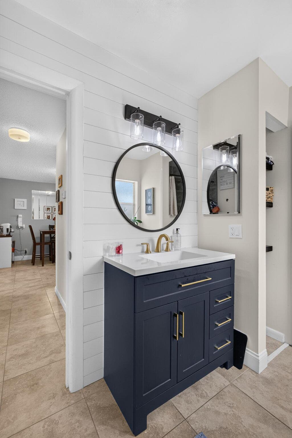 8717 SE SANDY Lane, Hobe Sound, FL 33455 24