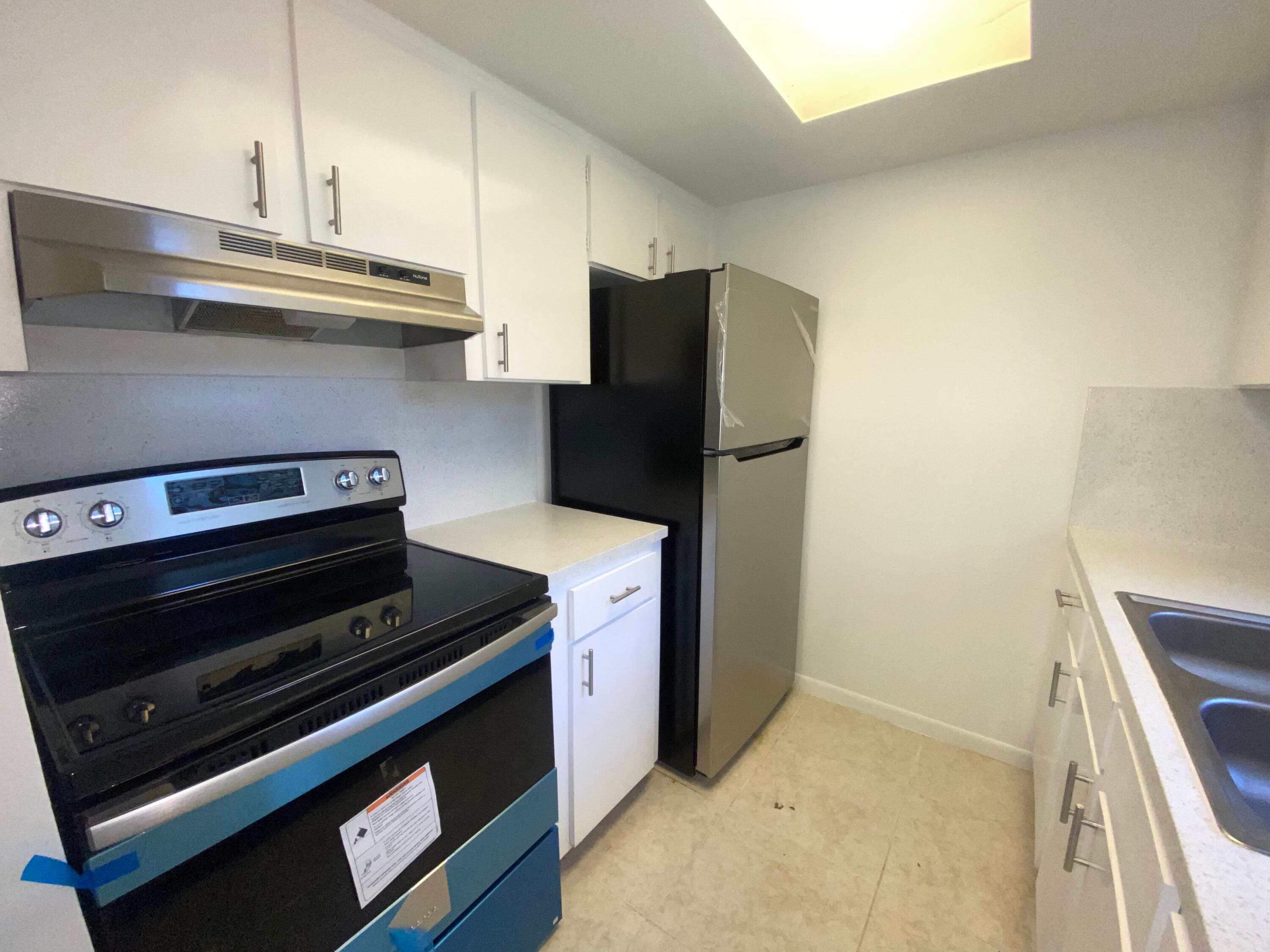 221 SE 3rd Avenue 6, Boynton Beach, FL 33435 2