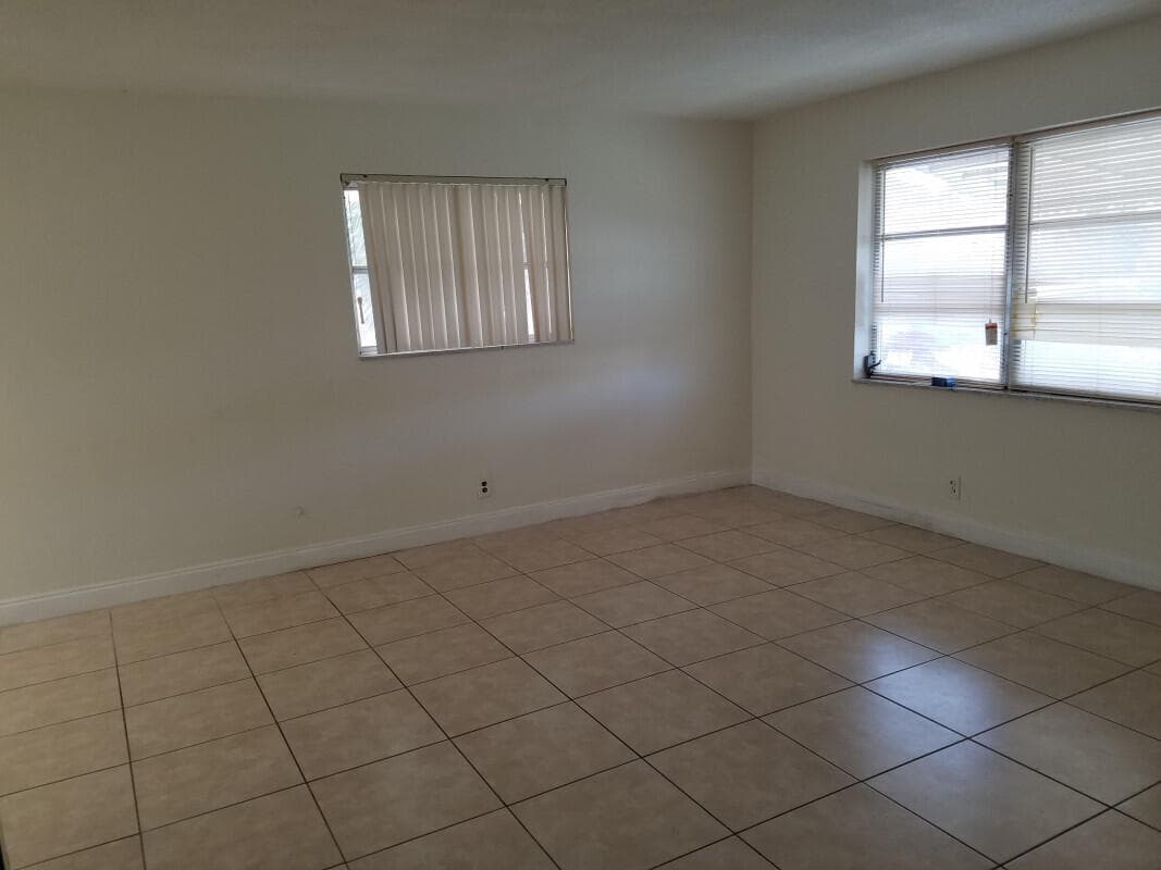 4934 NW 55th Street, Tamarac, FL 33319 4