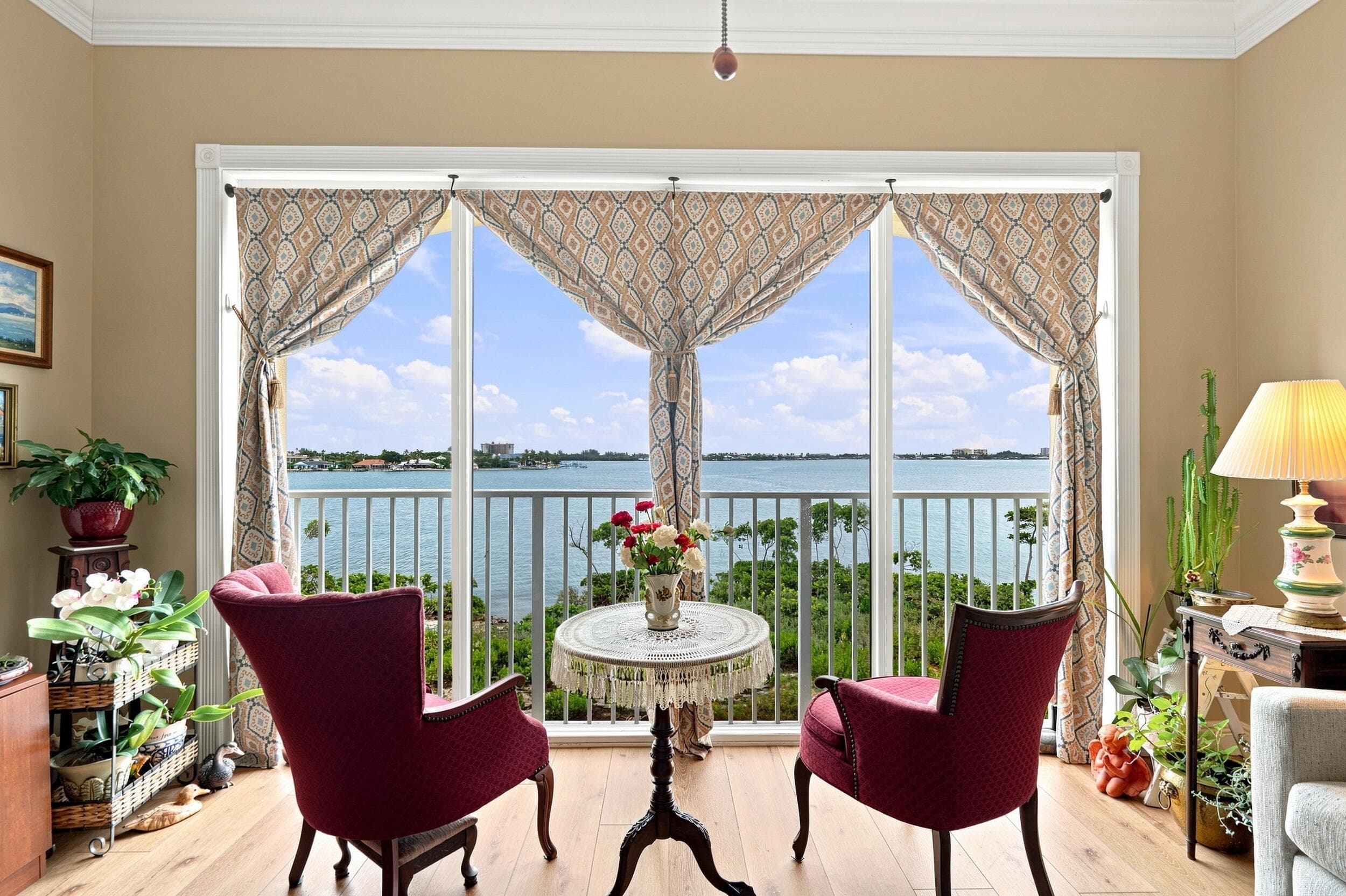 21 HARBOUR ISLE Drive W 302, Fort Pierce, FL 34949 3