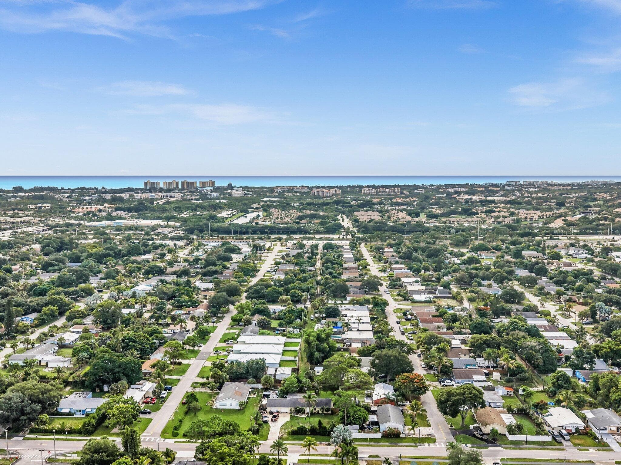 301 5TH Street, Jupiter, FL 33458 35