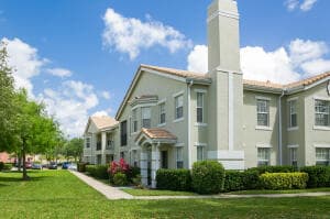 140 SW Peacock Boulevard 21-205, Port St. Lucie, FL 34986 2