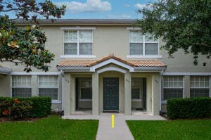 140 SW Peacock Boulevard 21-205, Port St. Lucie, FL 34986