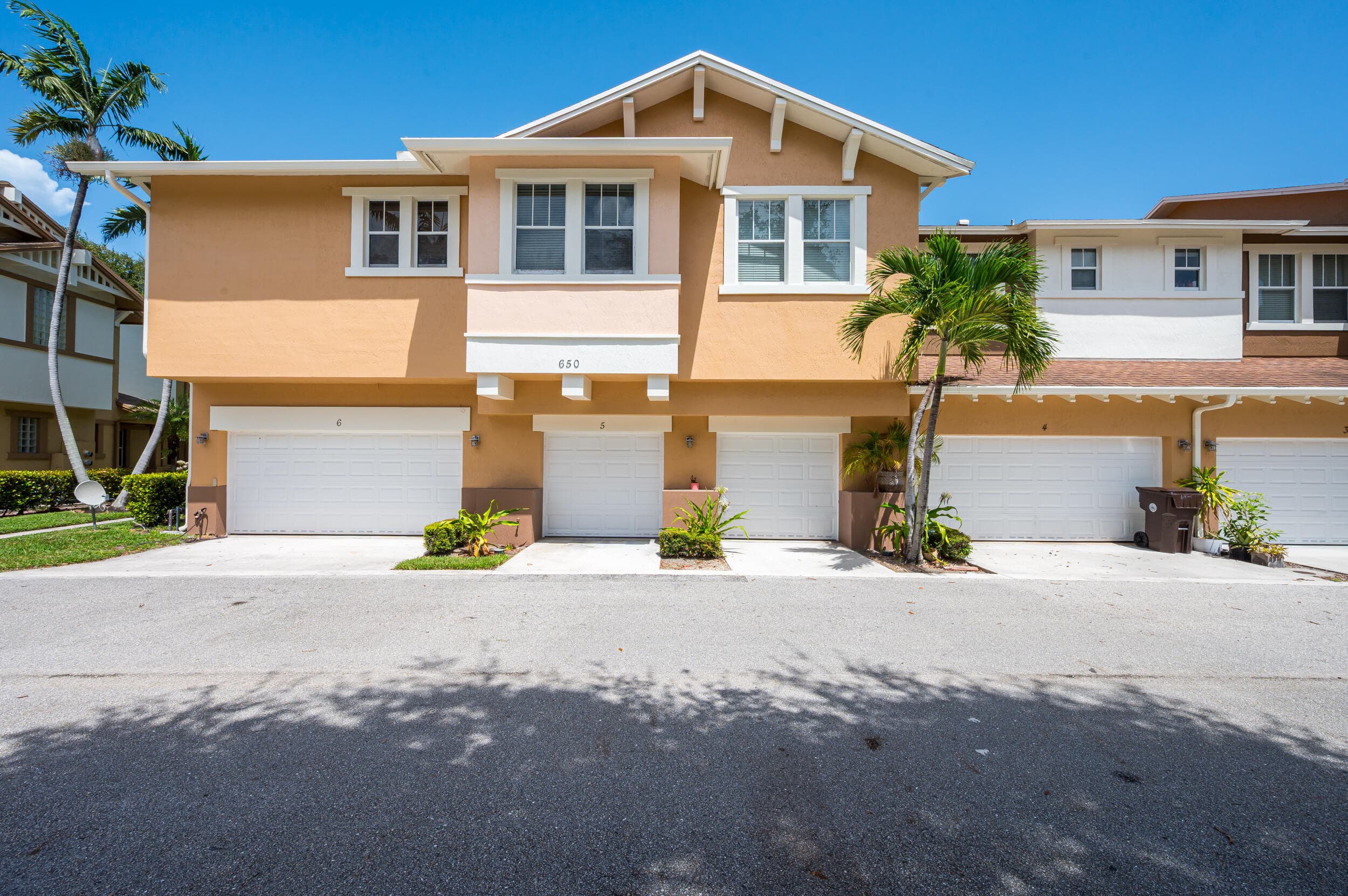 650 Pacific Grove Drive 5, West Palm Beach, FL 33401 24
