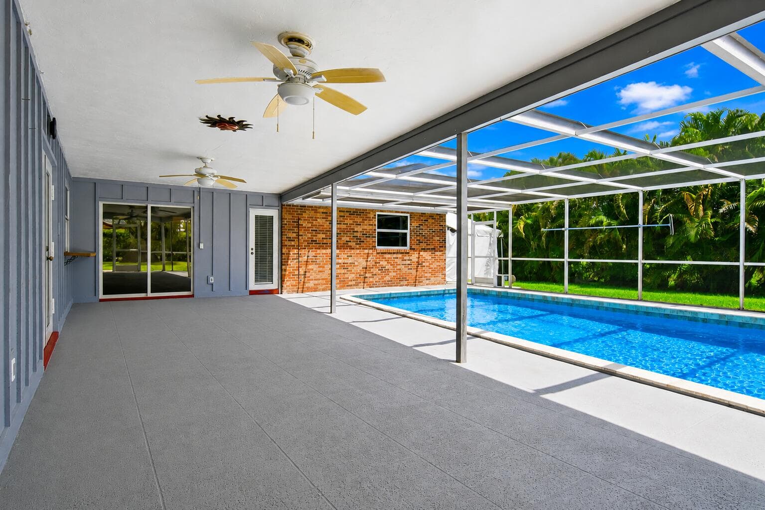 1966 Emilio Lane, West Palm Beach, FL 33406 11
