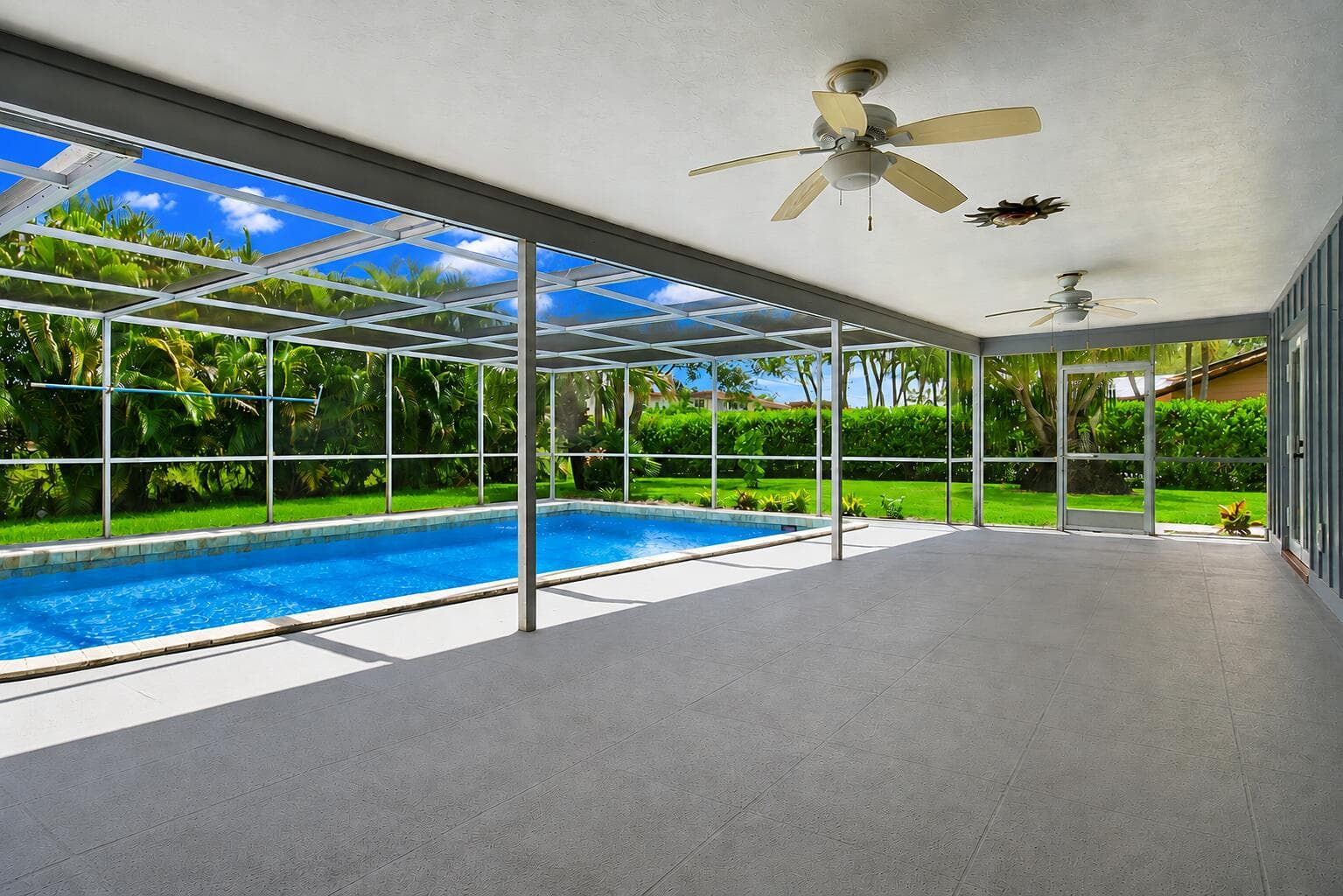 1966 Emilio Lane, West Palm Beach, FL 33406 8
