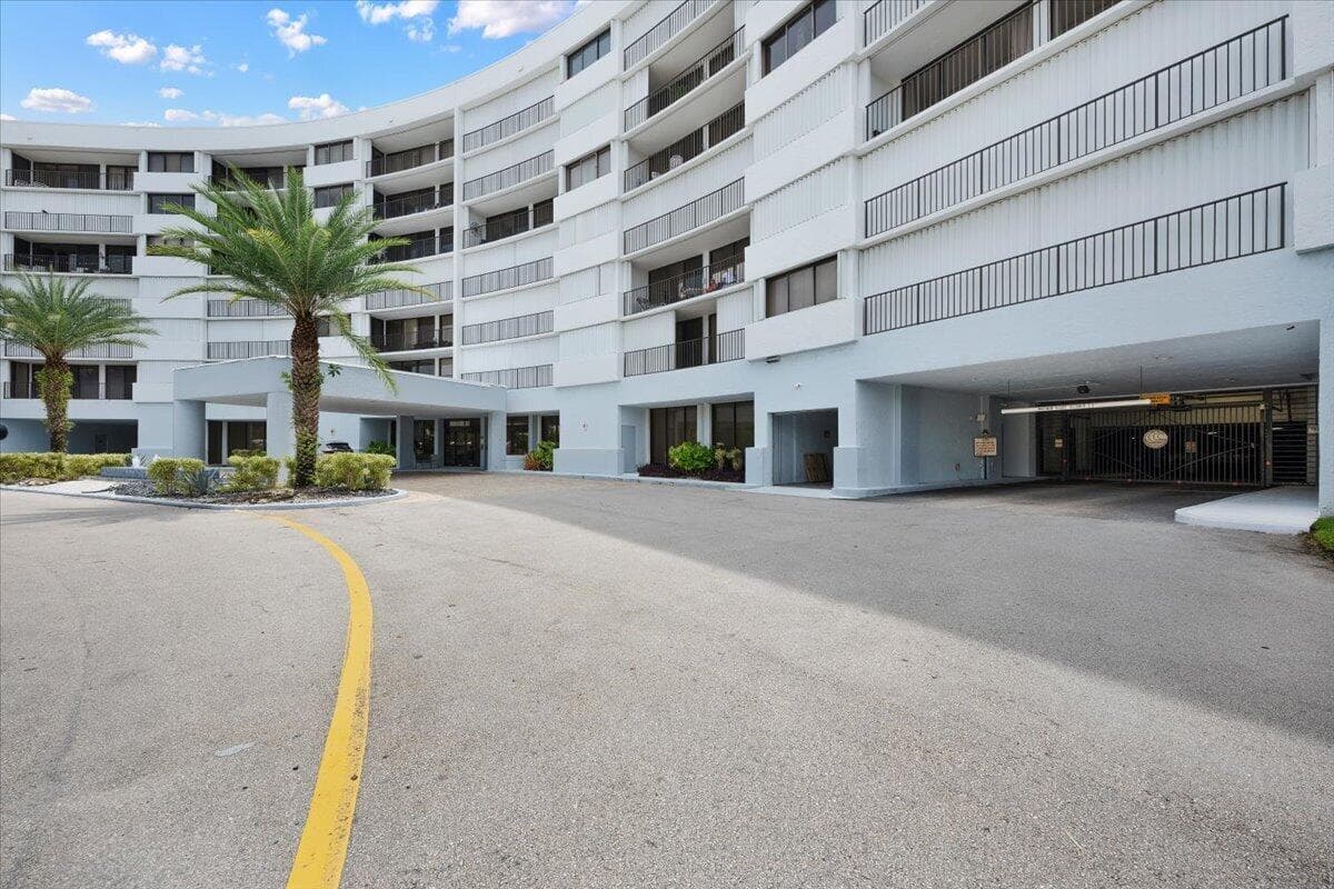 1300 S State Hwy A1A, Jupiter, FL 33477 39