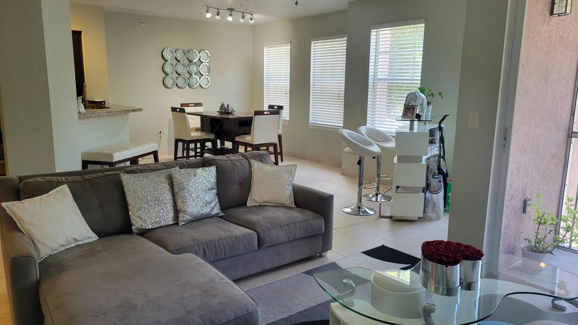 6920 W Sample Road, Coral Springs, FL 33067 10