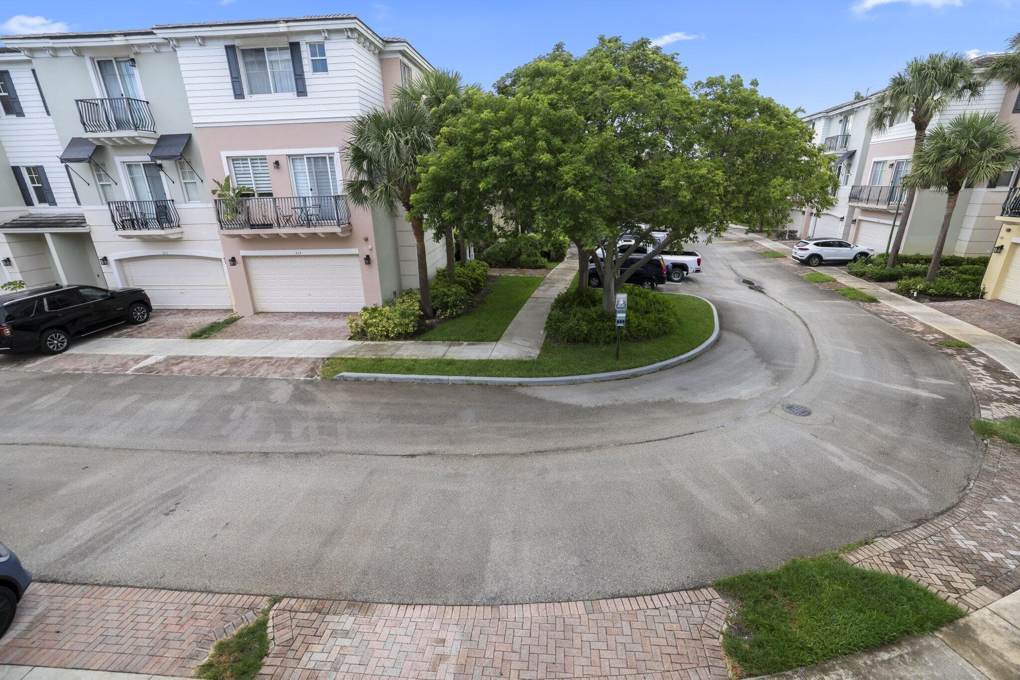 616 NW 38th Circle, Boca Raton, FL 33431 30