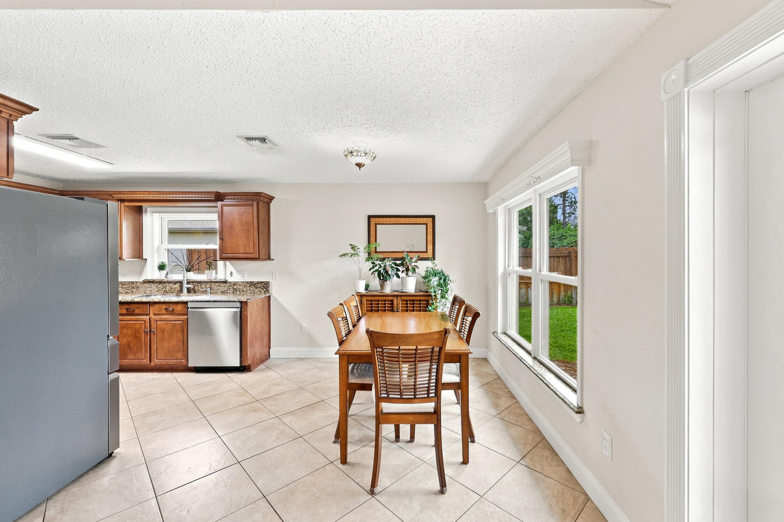 381 NE Surfside Avenue, Port St. Lucie, FL 34983 20