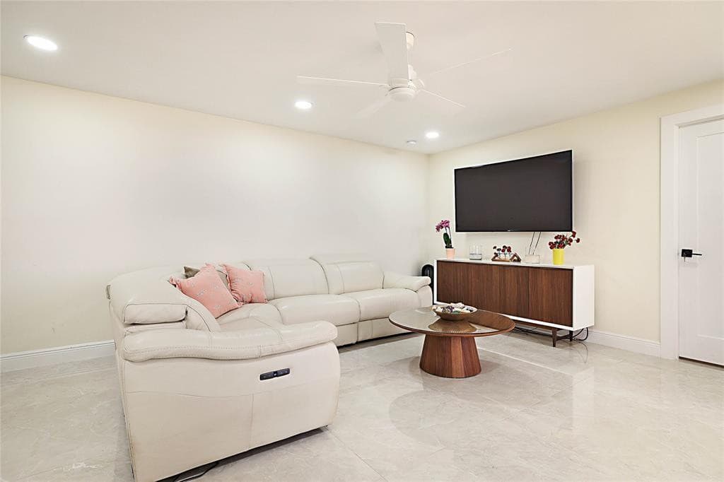 2800 N OCEAN Drive B-9A, Riviera Beach, FL 33404 4