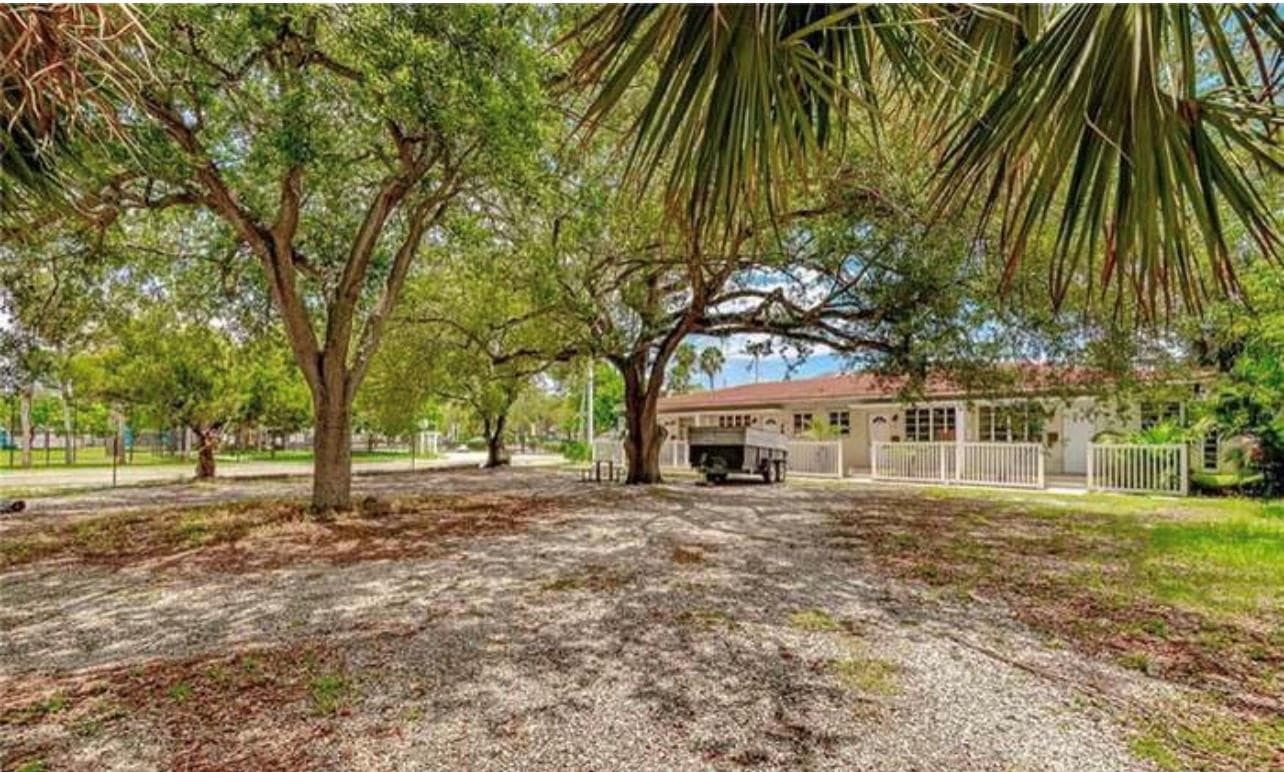 17 NE 9TH Avenue, Fort Lauderdale, FL 33301 6