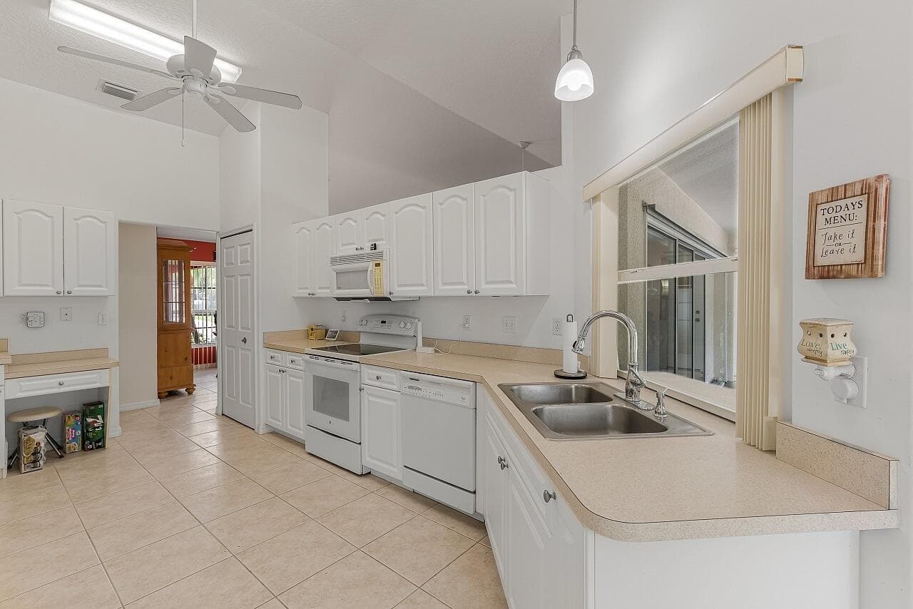 173 Easy Street, Sebastian, FL 32958 23