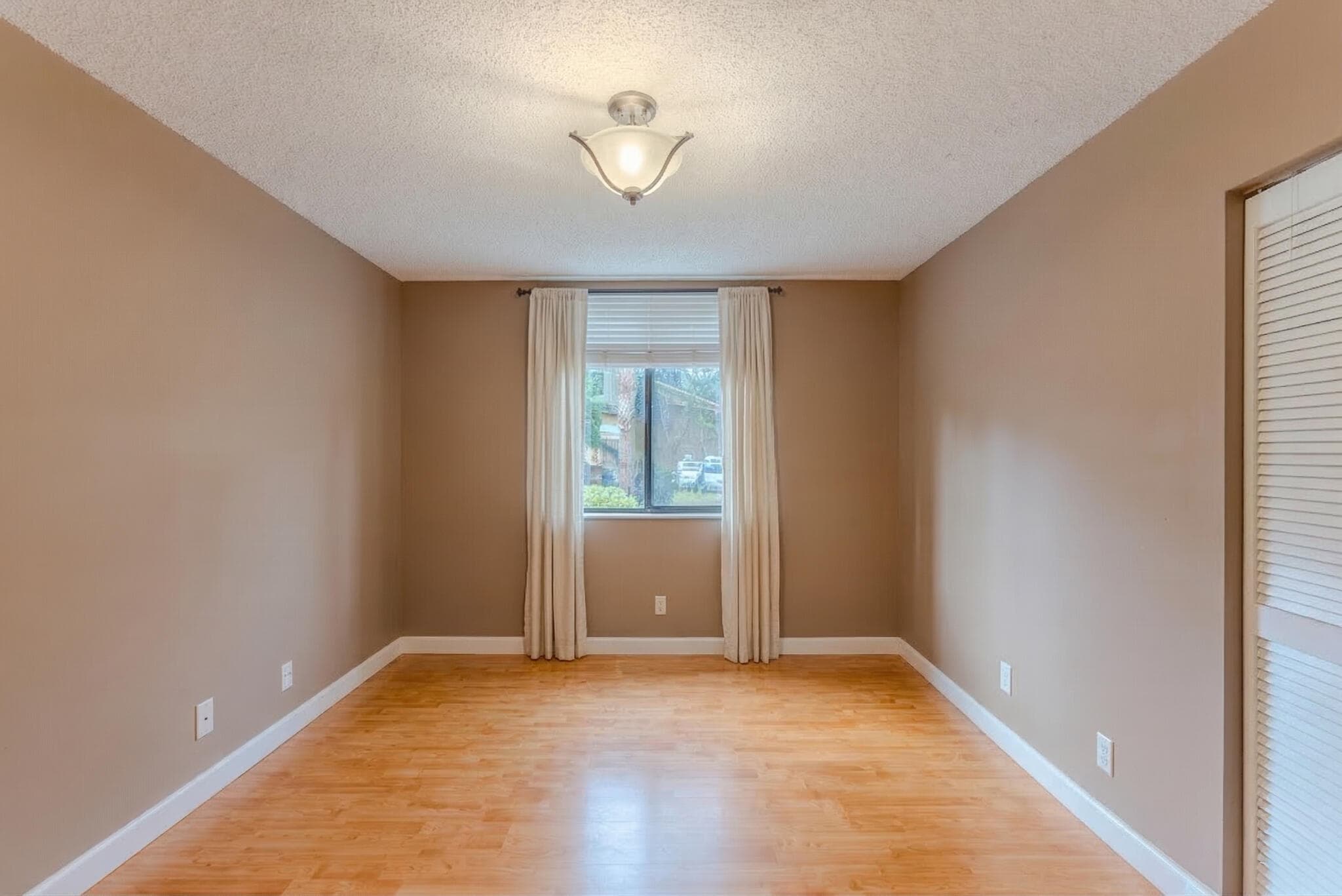 10527 NW 10TH Street B-130, Plantation, FL 33322 10