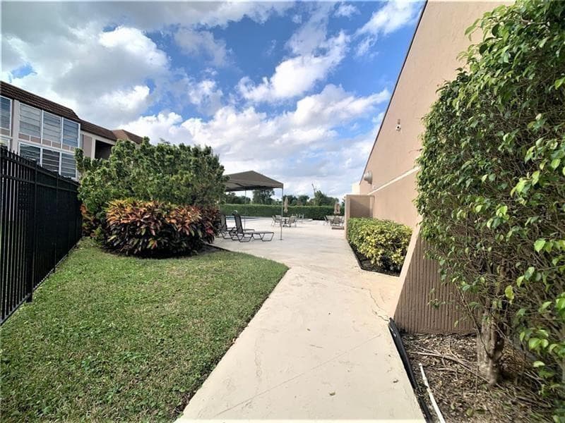 8360 Sands Point Boulevard G210, Tamarac, FL 33321 16
