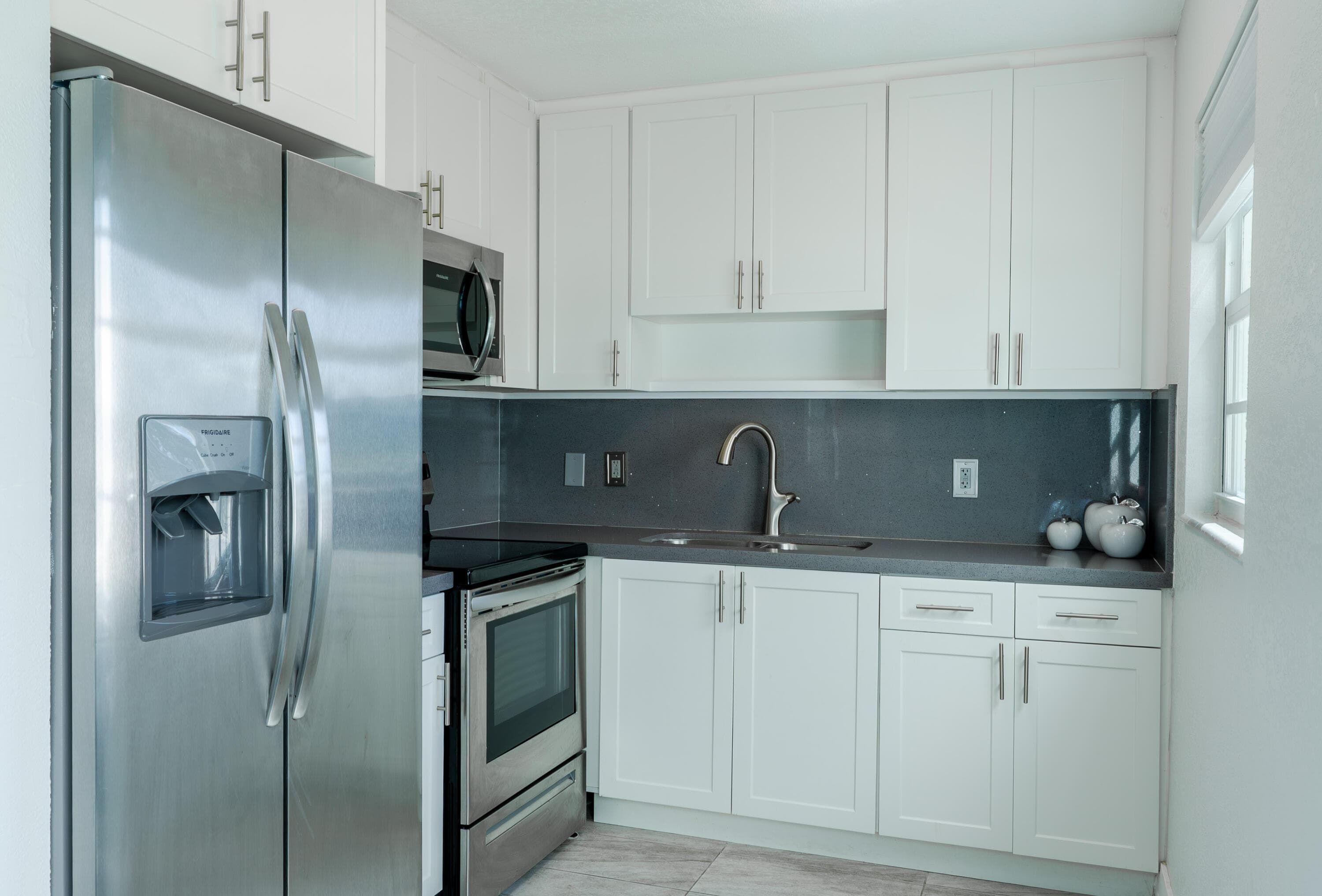 592 Fanshaw O, Boca Raton, FL 33434 6