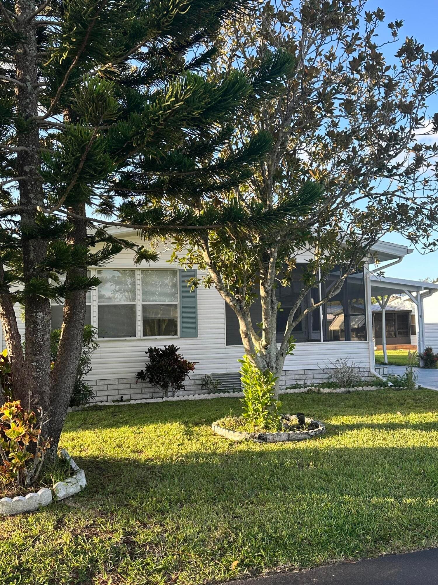 528 Tropical Isles Circle, Fort Pierce, FL 34982