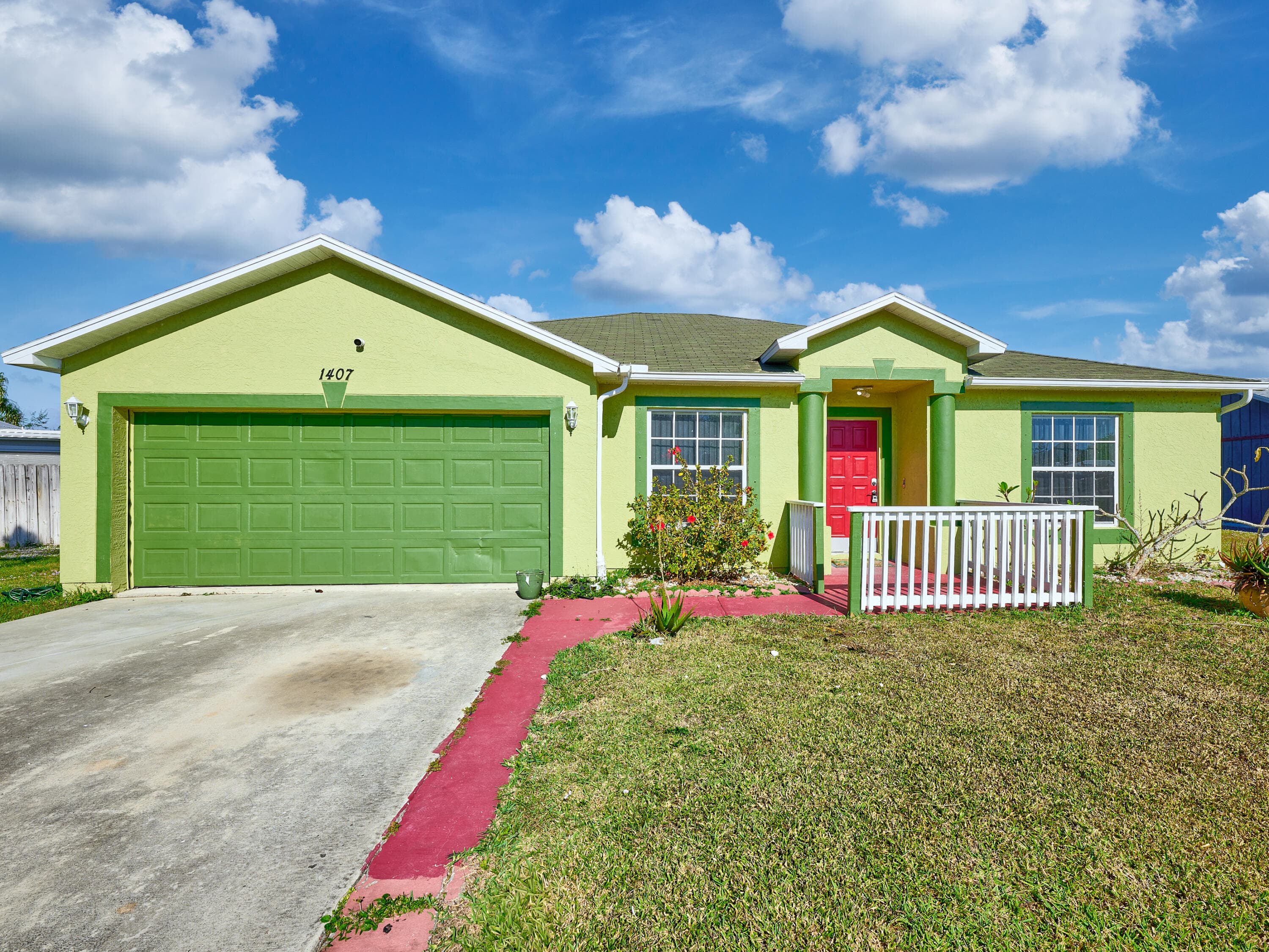 1407 SE Grapeland Avenue, Port St. Lucie, FL 34952
