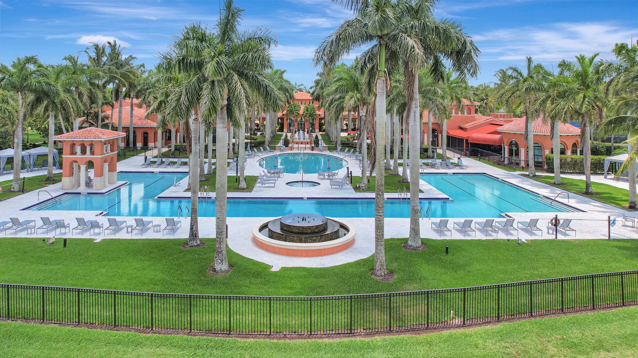 9842 Via Elegante, Wellington, FL 33411