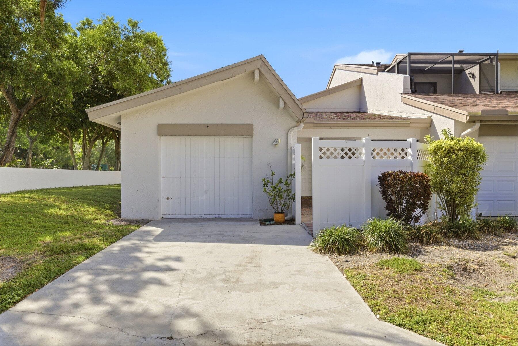 6670 Canary Palm Circle, Boca Raton, FL 33433