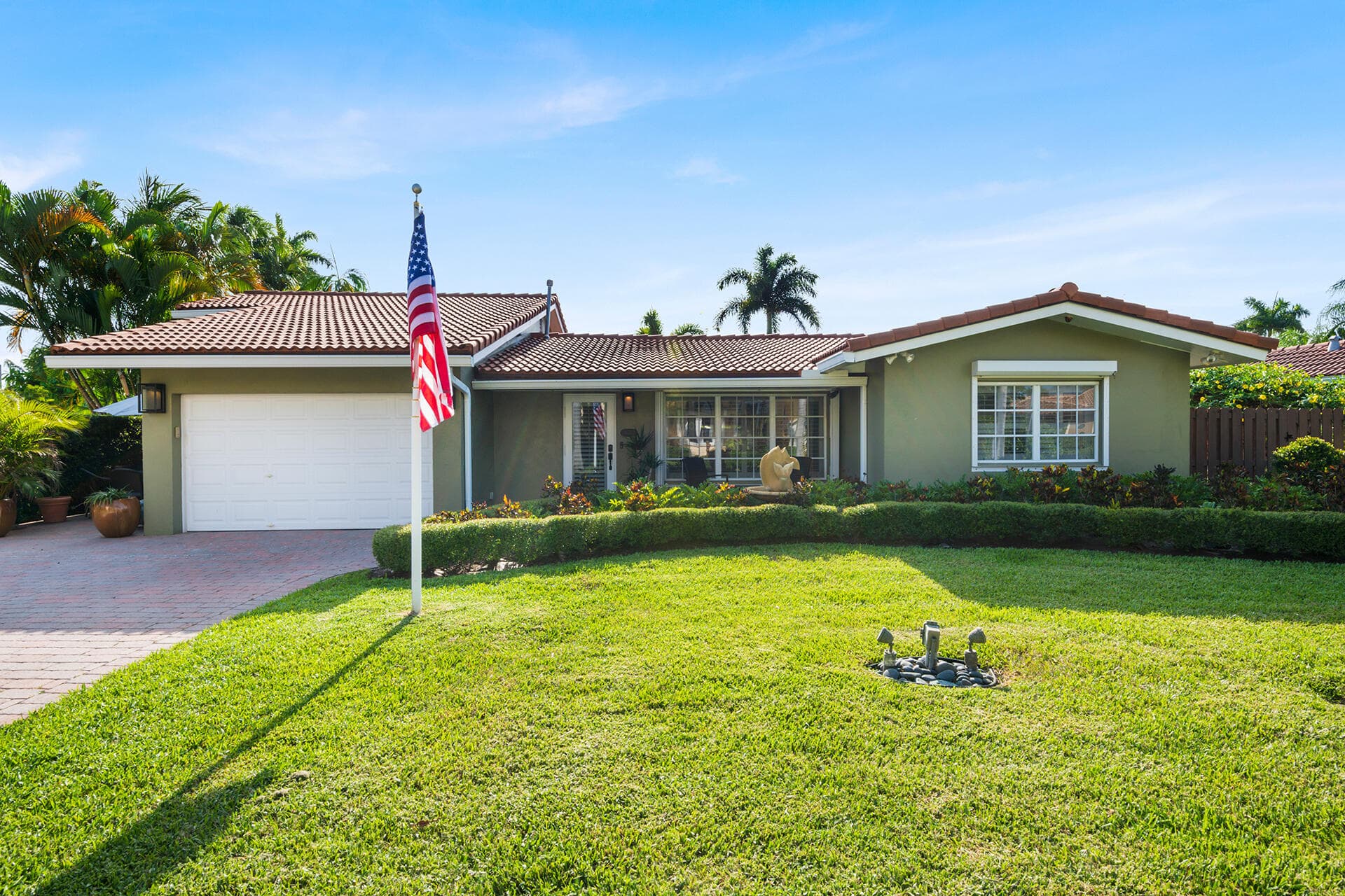 1755 E Terra Mar Drive, Lauderdale-By-The-Sea, FL 33062