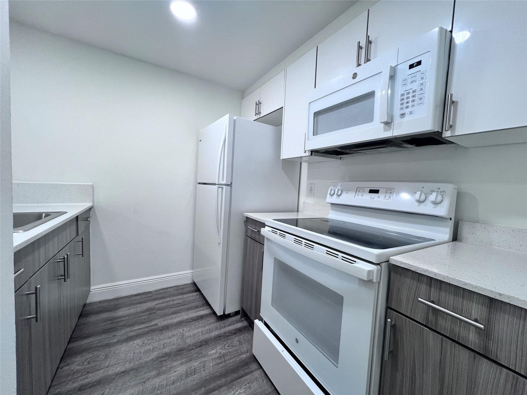 1196 NW 40th Avenue 88-407, Lauderhill, FL 33313